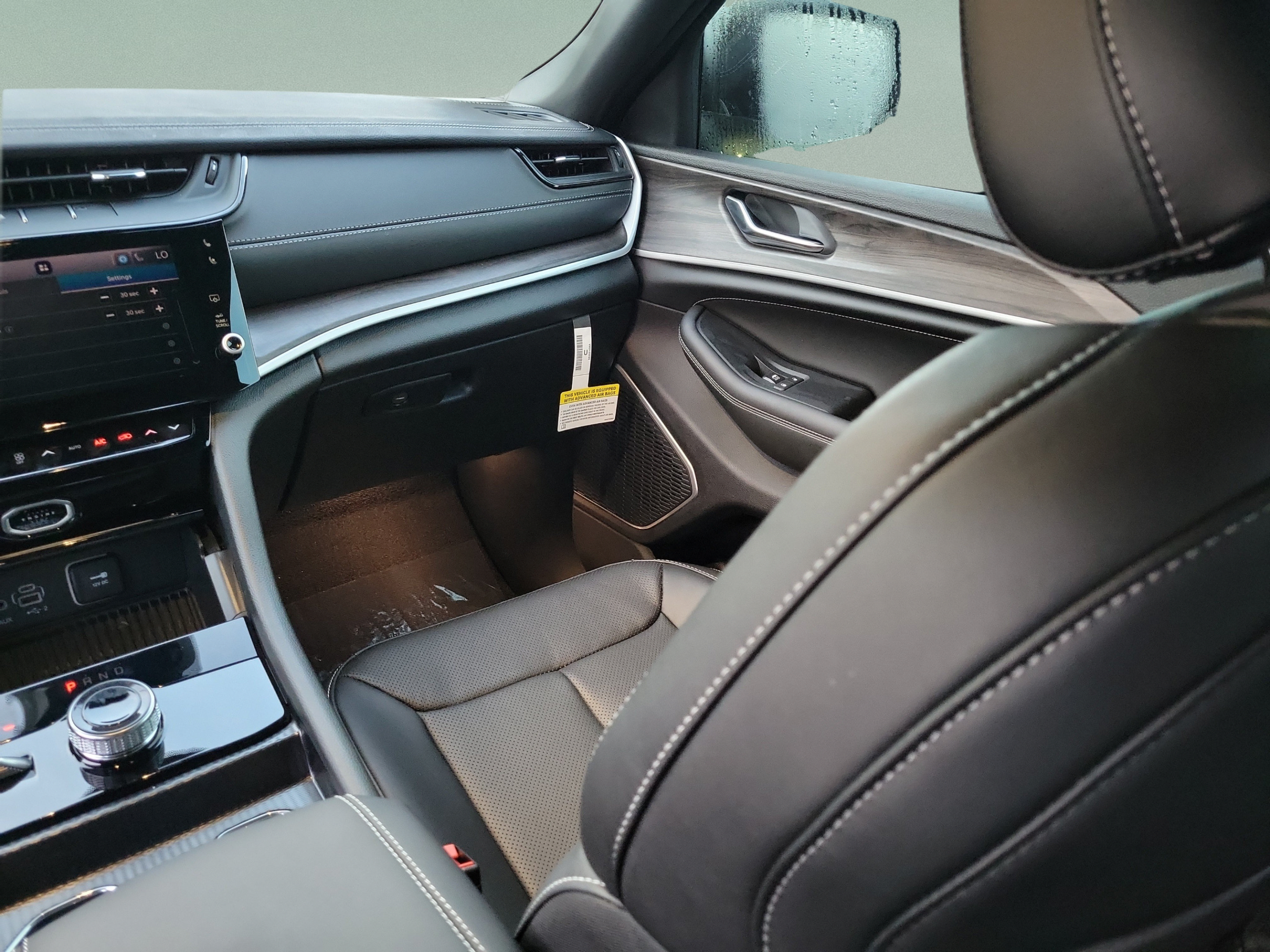 New 2027 Jeep Grand Cherokee Limited AWD/4WD image 10