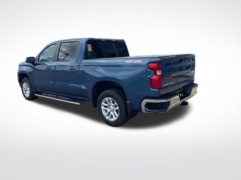 Used 2024 Chevrolet Silverado 1500 LT AWD/4WD image 5