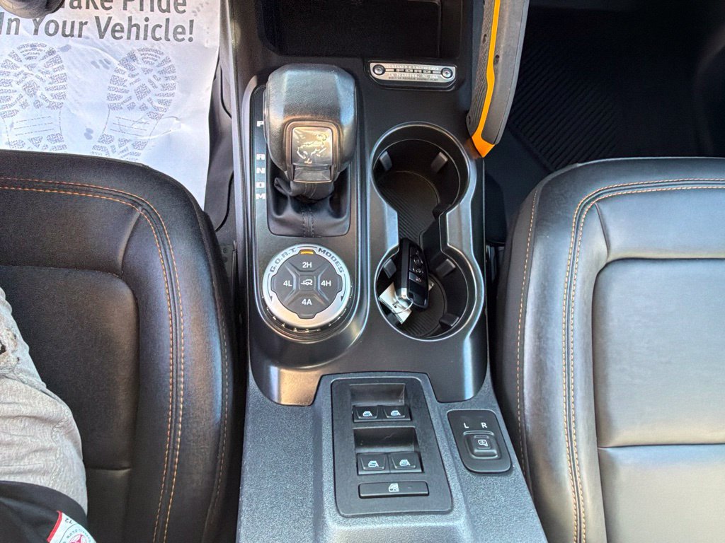 Used 2023 Ford Bronco Badlands w/ Sasquatch Package AWD/4WD image 39