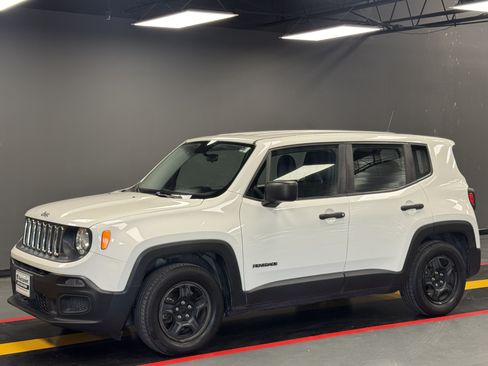 Used 2017 Jeep Renegade Sport w/ Power & Air Group FWD image 1