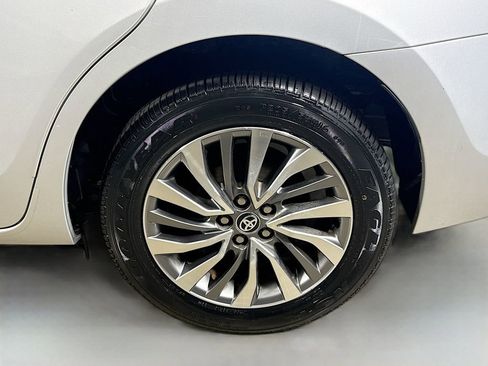 Certified 2017 Toyota Corolla XLE FWD image 9
