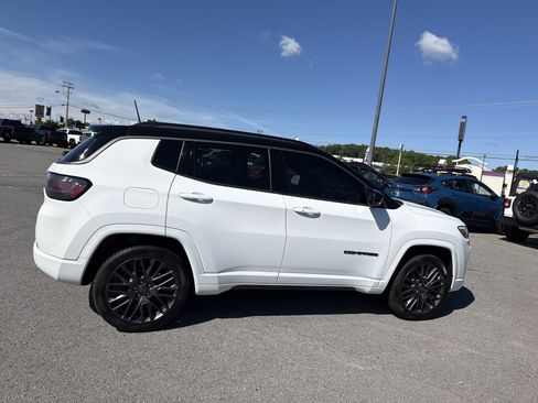 Used 2022 Jeep Compass High Altitude AWD/4WD image 5
