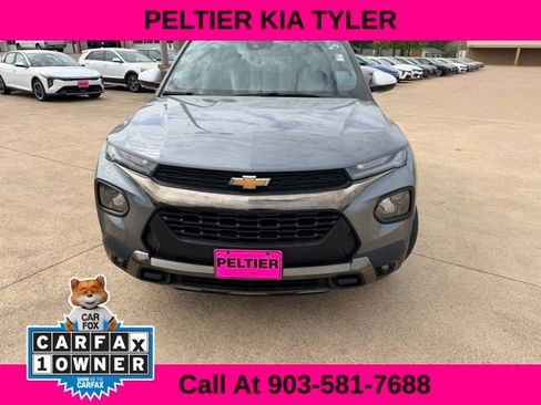 Used 2021 Chevrolet TrailBlazer ACTIV w/ Convenience Package image 2