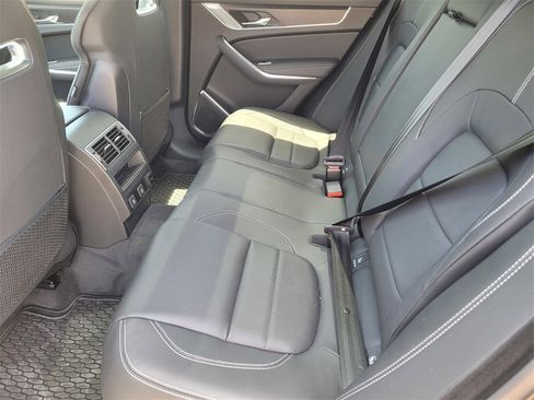 New 2025 Jaguar F-PACE R-Dynamic S image 7