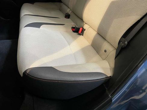 Used 2017 Subaru Crosstrek 2.0i Premium image 61