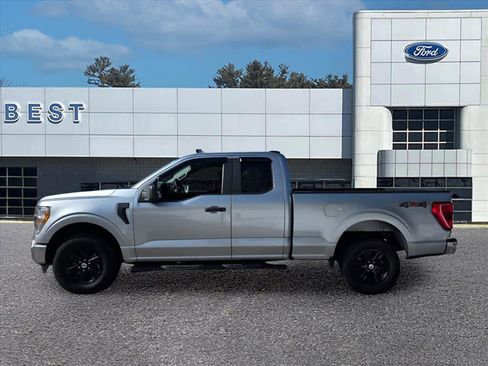 Used 2022 Ford F150 XLT image 4