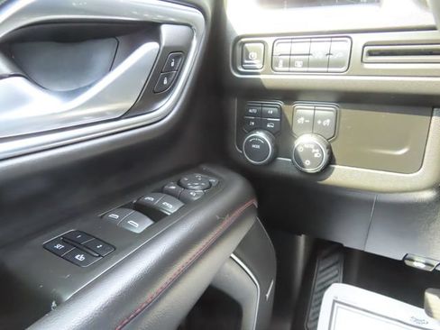 Used 2022 Chevrolet Tahoe RST w/ Luxury Package AWD/4WD image 34