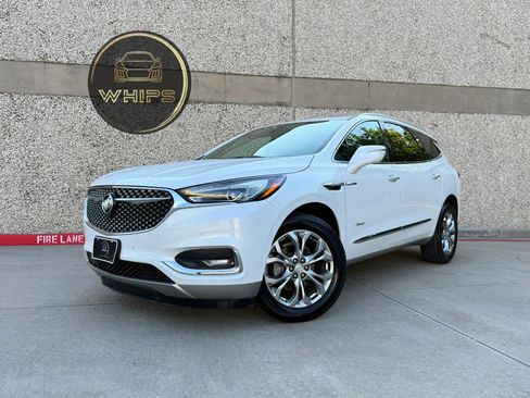 Used 2019 Buick Enclave Avenir w/ Avenir Technology Package FWD image 1