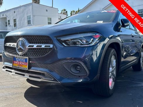 Used 2022 Mercedes-Benz GLA 250 w/ Premium Package Lite image 3