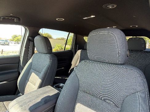 New 2026 Chevrolet Traverse LT w/ Midnight/Sport Edition FWD image 13