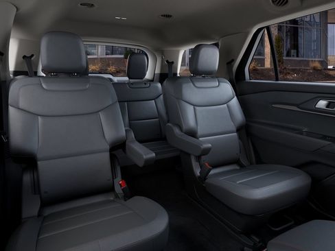 Used 2027 Ford Explorer Active w/ Active Comfort Package AWD/4WD image 13