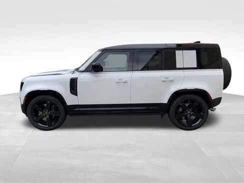 New 2025 Land Rover Defender 110 V8 image 4
