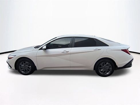 New 2026 Hyundai Elantra Blue image 8