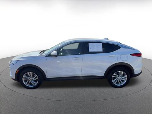 Used 2025 Buick Envista Preferred image 9