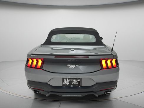 Used 2025 Ford Mustang Premium RWD image 7
