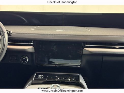 Used 2025 Lincoln Navigator Reserve w/ Jet Appearance Package AWD/4WD image 29