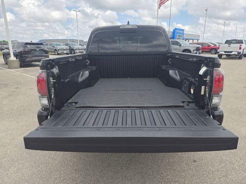 Used 2020 Toyota Tacoma TRD Pro image 21