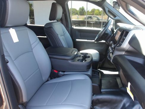 New 2025 RAM 2500 Tradesman image 15