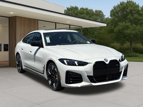 New 2026 BMW M440i w/ Premium Package RWD image 6