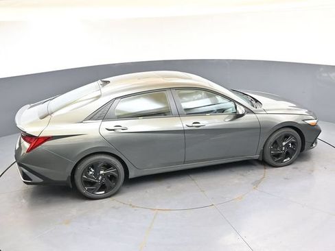 Used 2026 Hyundai Elantra SEL Sport Premium w/ Cargo Package FWD image 52