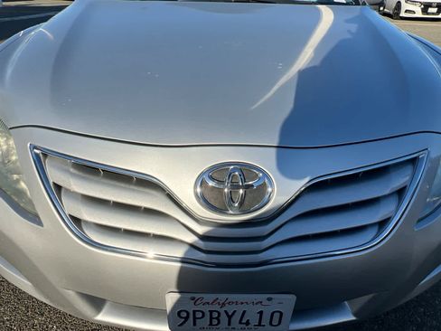Used 2011 Toyota Camry LE image 12
