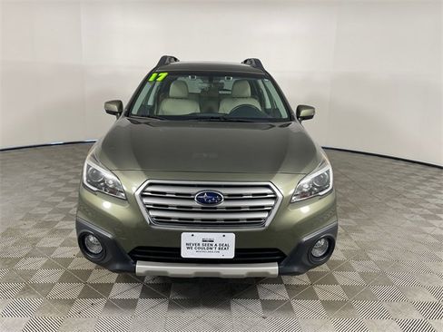 Used 2017 Subaru Outback 2.5i Limited image 26