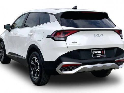 Used 2025 Kia Sportage LX FWD image 12