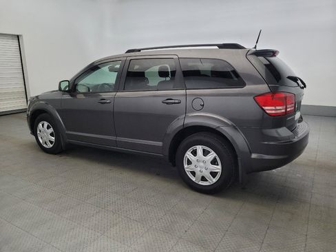 Used 2018 Dodge Journey SE image 3