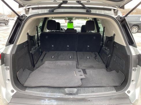 Used 2024 Nissan Pathfinder SV image 6