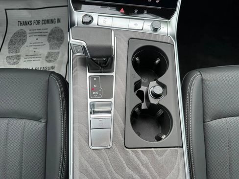 Used 2025 Audi A6 Premium Plus w/ Premium Plus Package image 26