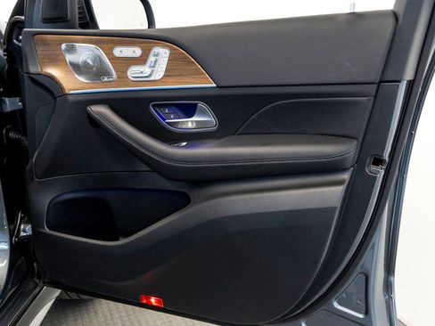 Used 2025 Mercedes-Benz GLE 350 4MATIC image 26