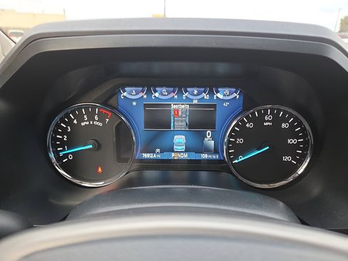 Used 2023 Ford Expedition Limited image 18