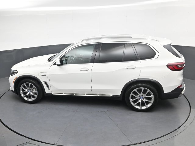 Used 2023 BMW X5 xDrive45e AWD/4WD image 29