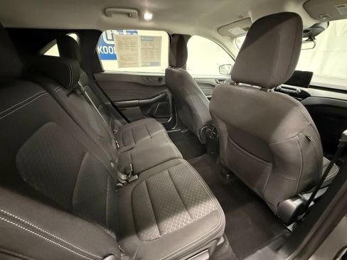 Used 2025 Ford Escape Active AWD/4WD image 6