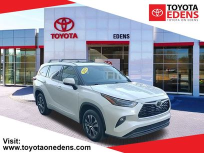 Used 2022 Toyota Highlander XLE