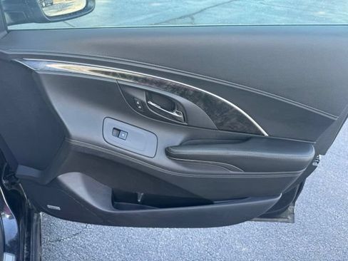 Used 2015 Buick LaCrosse Premium w/ Driver Confidence Package #1 FWD image 17