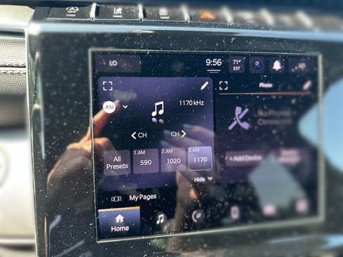 Used 2025 Jeep Grand Cherokee Laredo X AWD/4WD image 18