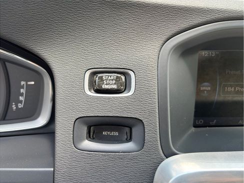 Used 2014 Volvo S60 T5 FWD image 26