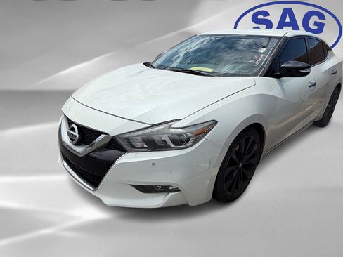 Used 2017 Nissan Maxima SR w/ Midnight Edition image 5