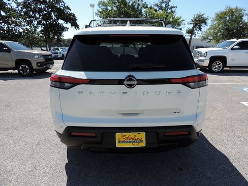 Used 2022 Nissan Pathfinder SV w/ Cargo Package FWD image 6