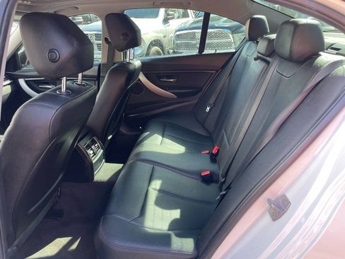 Used 2016 BMW 320i xDrive Sedan w/ Driver Assistance Package AWD/4WD image 19