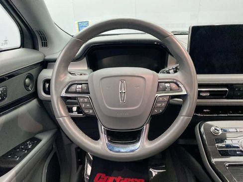 Used 2023 Lincoln Nautilus Reserve AWD/4WD image 16