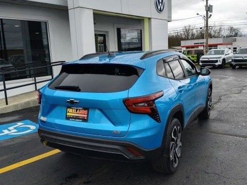 Used 2025 Chevrolet Trax RS w/ Driver Confidence Package image 19