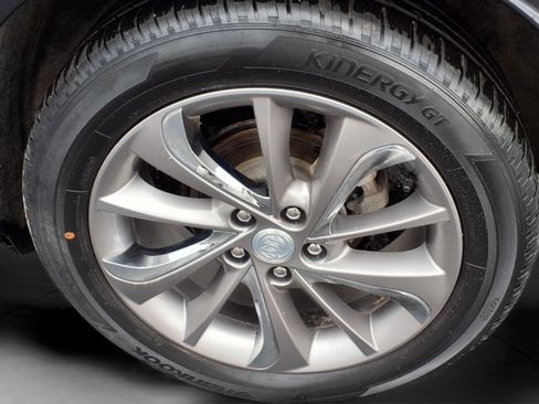 Used 2022 Buick Encore GX Essence w/ Advanced Technology Package FWD image 8