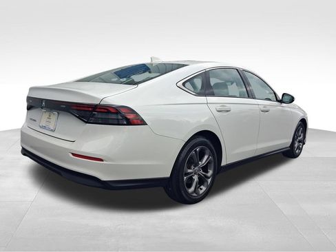 Used 2024 Honda Accord EX image 10
