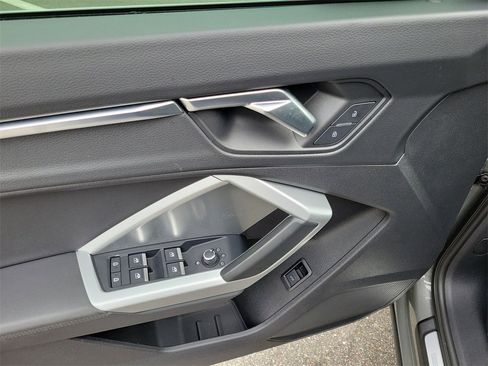 Used 2020 Audi Q3 2.0T Premium w/ Convenience Package image 23