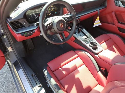 Used 2026 Porsche 911 Carrera image 4