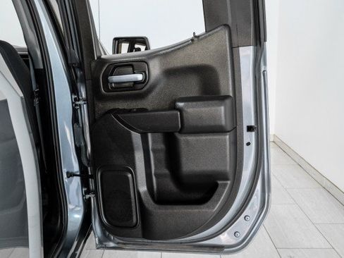 Used 2019 Chevrolet Silverado 1500 LT w/ All-Star Edition AWD/4WD image 44