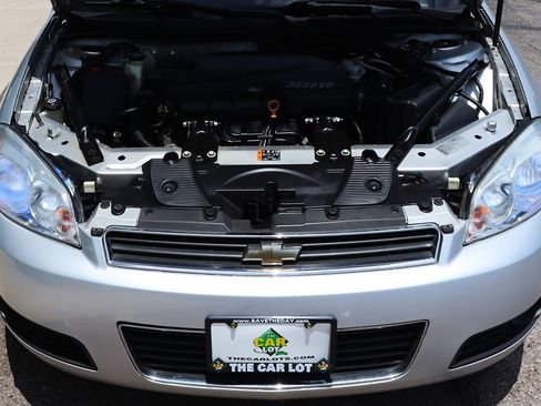 Used 2011 Chevrolet Impala LT FWD image 55