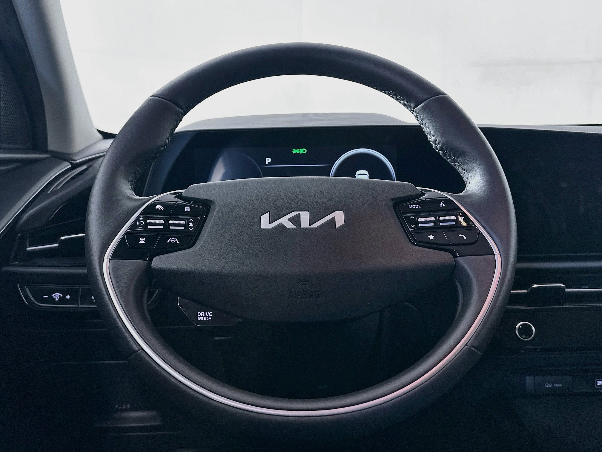 Used 2024 Kia Niro Wind w/ Wind Preserve Package FWD image 18